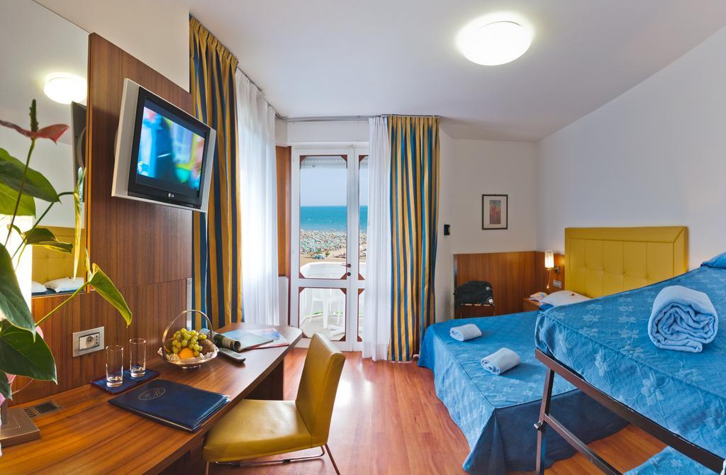Hotel Ariston Bibione Chambre photo